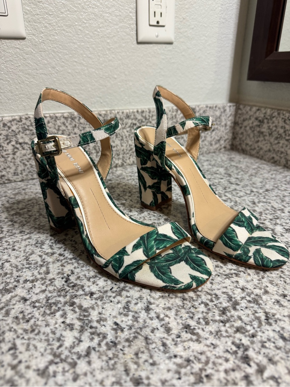 Gianni Bini Green Leaf Print Block Heel Sandals - Picture 2 of 4